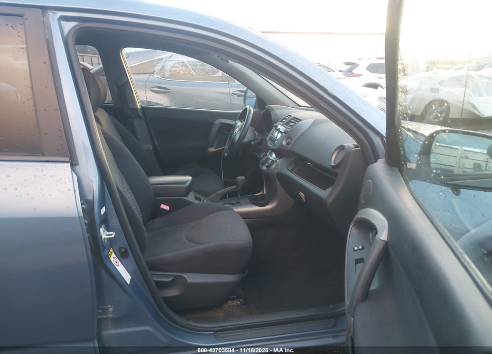 2008 TOYOTA RAV4 VIN: JTMBD32V485174076