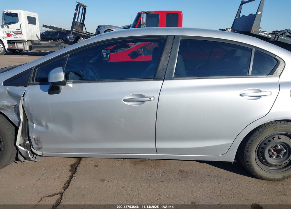 2012 HONDA CIVIC LX VIN: 2HGFB2F56CH560884