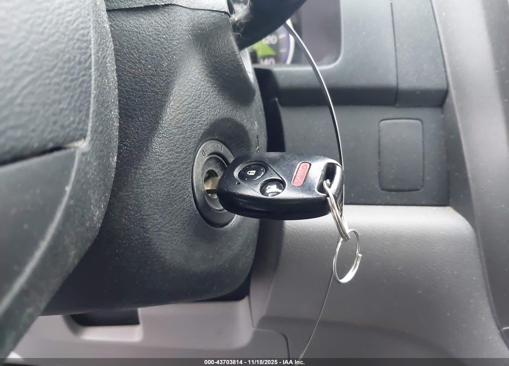 2011 HONDA CR-V LX VIN: JHLRE3H36BC003868