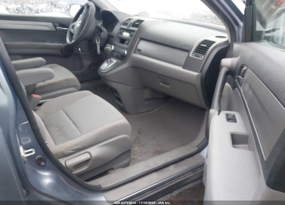 2011 HONDA CR-V LX VIN: JHLRE3H36BC003868