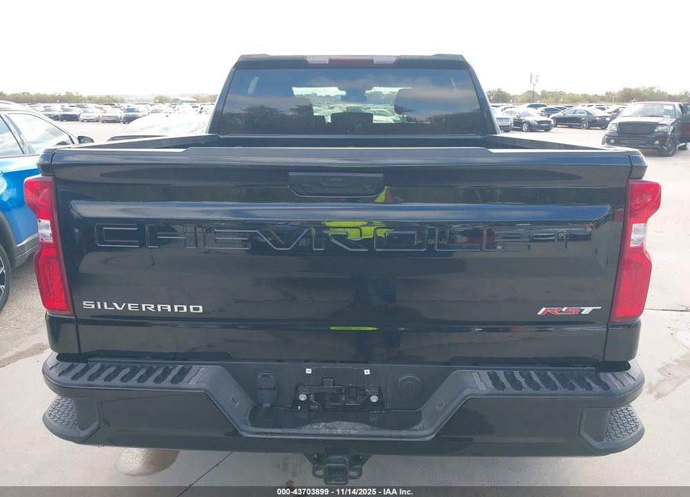 2026 CHEVROLET SILVERADO 1500 4WD SHORT BED RST VIN: 1GCUKEED8TZ136221