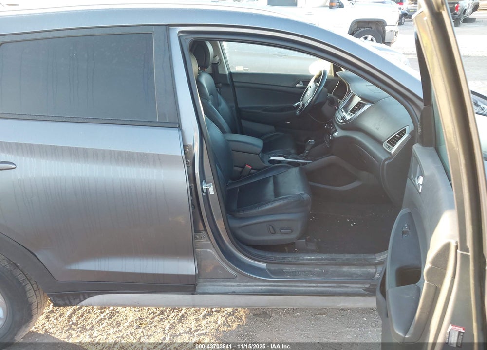 2018 HYUNDAI TUCSON SEL PLUS VIN: KM8J33A43JU742784