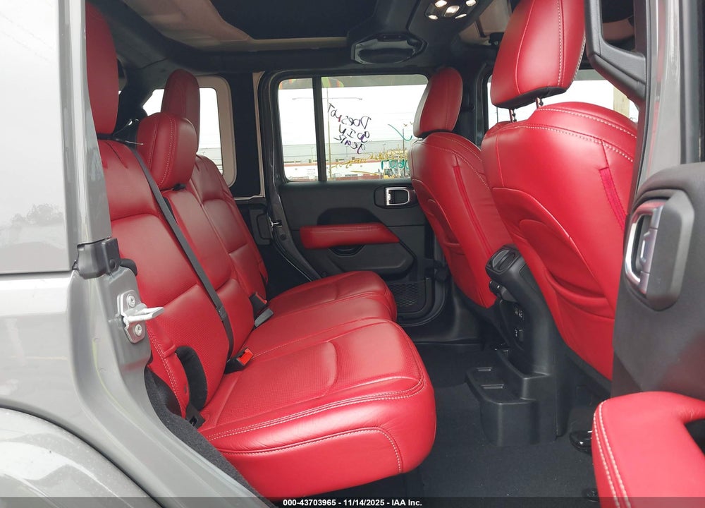 2021 JEEP WRANGLER UNLIMITED SAHARA ALTITUDE 4X4 VIN: 1C4HJXEN1MW870193