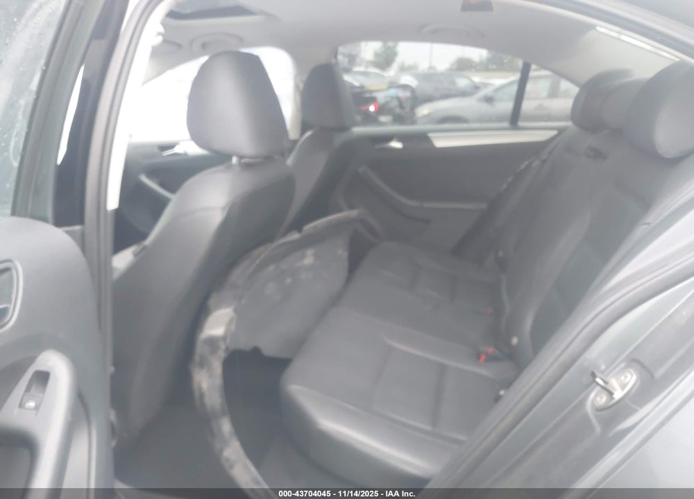 2011 VOLKSWAGEN JETTA 2.5L SEL VIN: 3VWLZ7AJ2BM368468