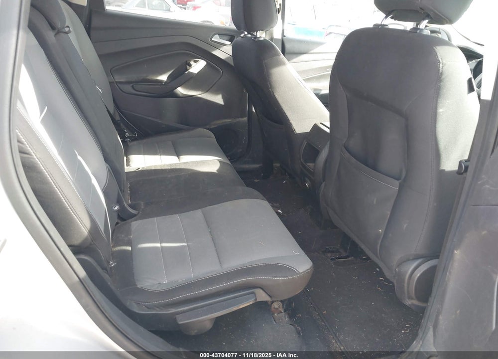2015 FORD ESCAPE SE VIN: 1FMCU9GX1FUA72301