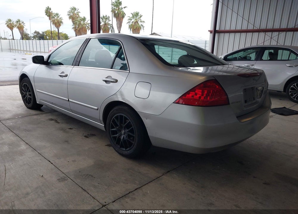 2007 HONDA ACCORD 2.4 EX VIN: 1HGCM56777A210880