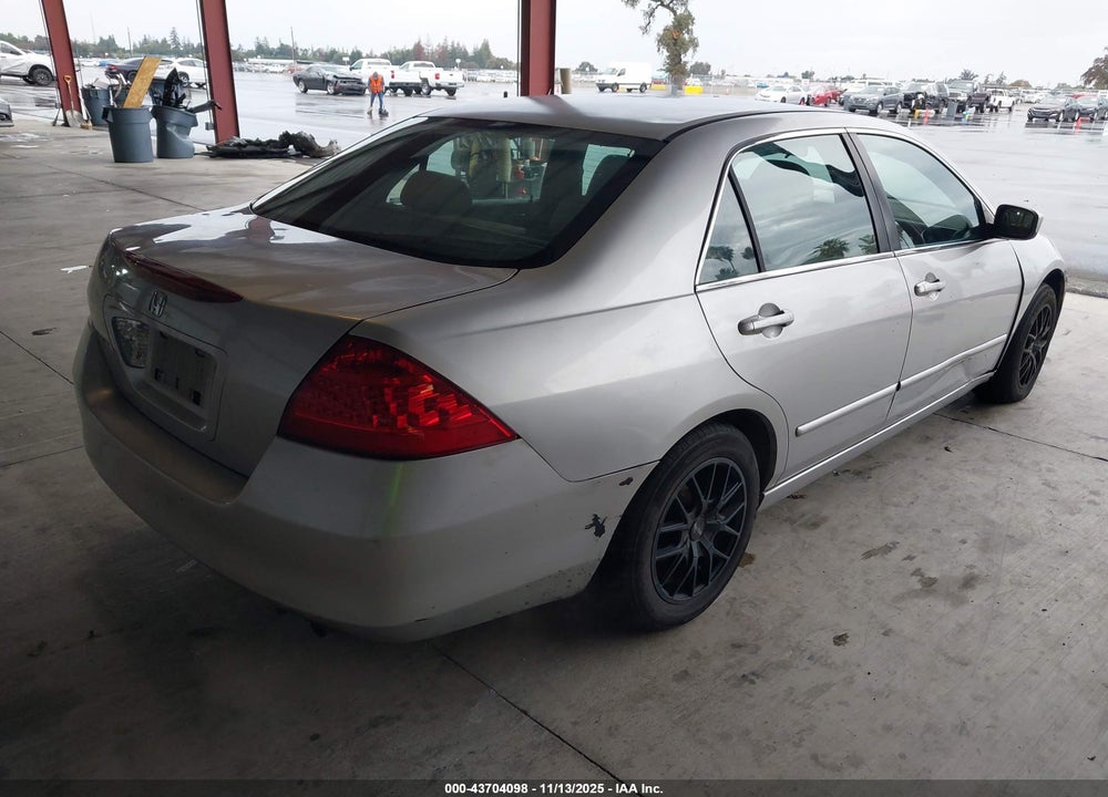 2007 HONDA ACCORD 2.4 EX VIN: 1HGCM56777A210880