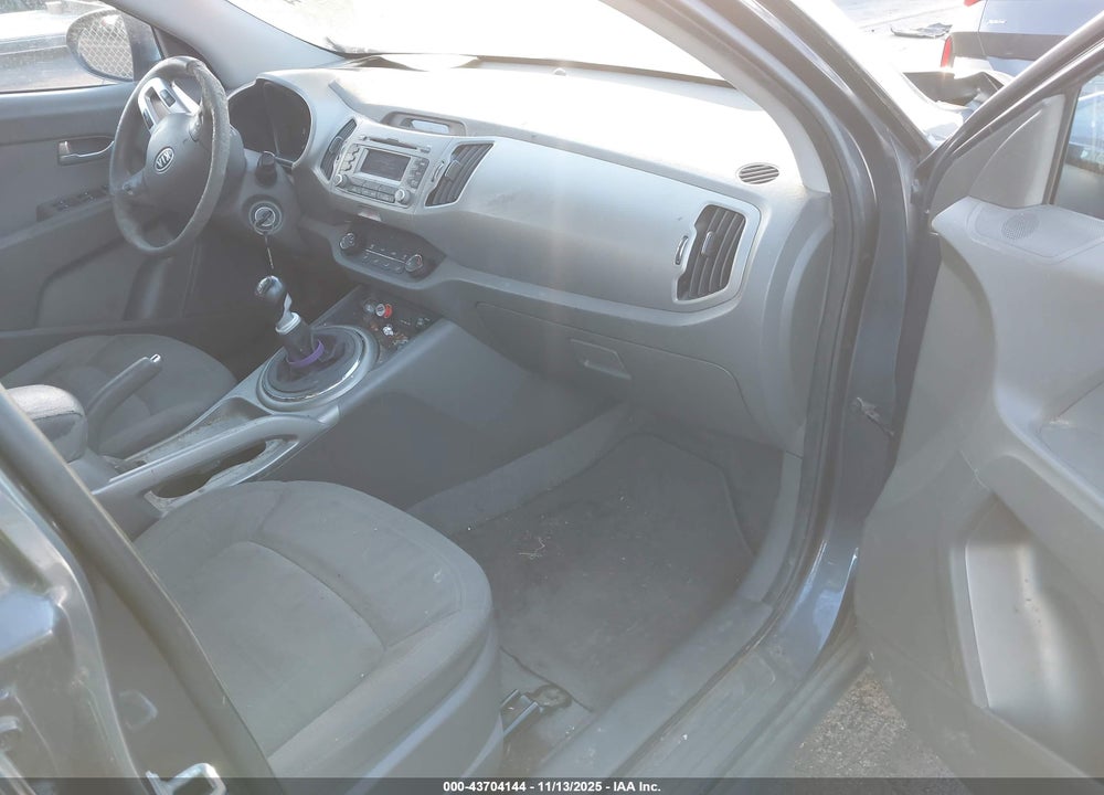 2011 KIA SPORTAGE VIN: KNDPB3A20B7021242