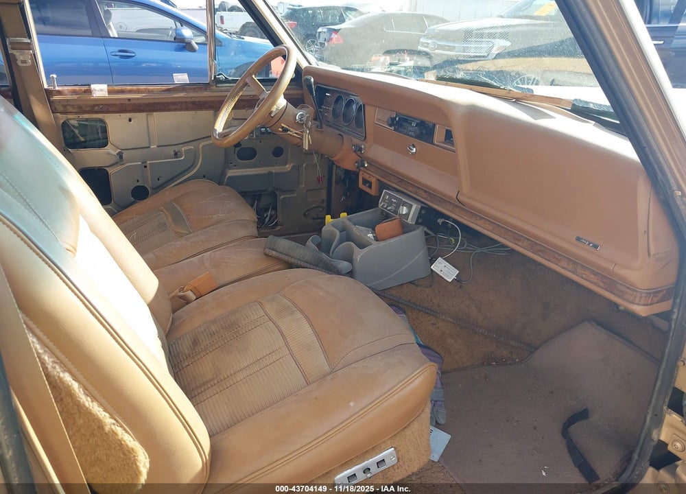 1985 JEEP GRAND WAGONEER VIN: 1JCNJ15N2FT065788