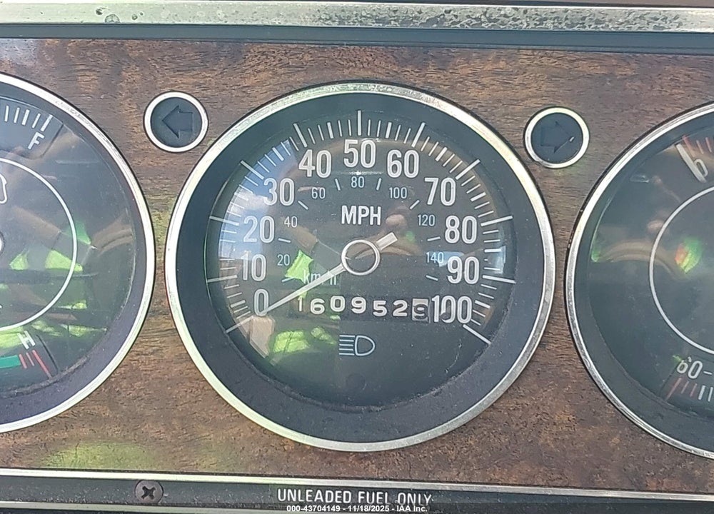 1985 JEEP GRAND WAGONEER VIN: 1JCNJ15N2FT065788