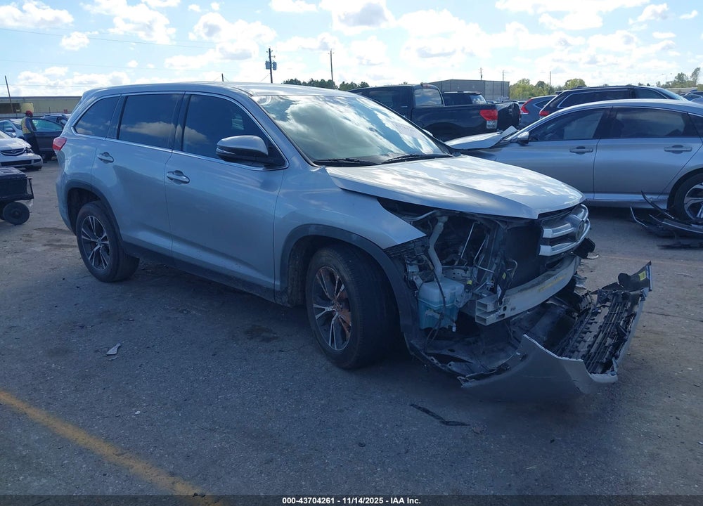 2019 TOYOTA HIGHLANDER LE VIN: 5TDZARFH8KS053518