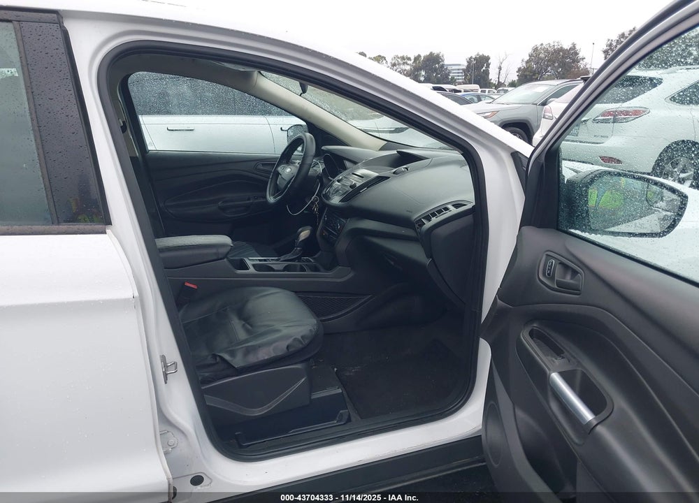 2017 FORD ESCAPE S VIN: 1FMCU0F79HUB15900