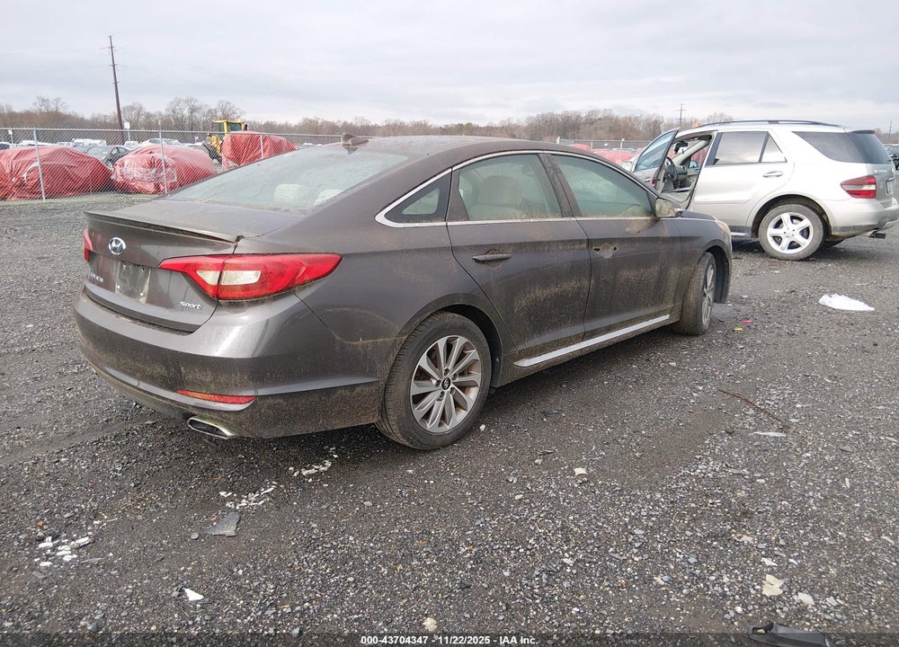 2015 HYUNDAI SONATA SPORT VIN: 5NPE34AF4FH108575