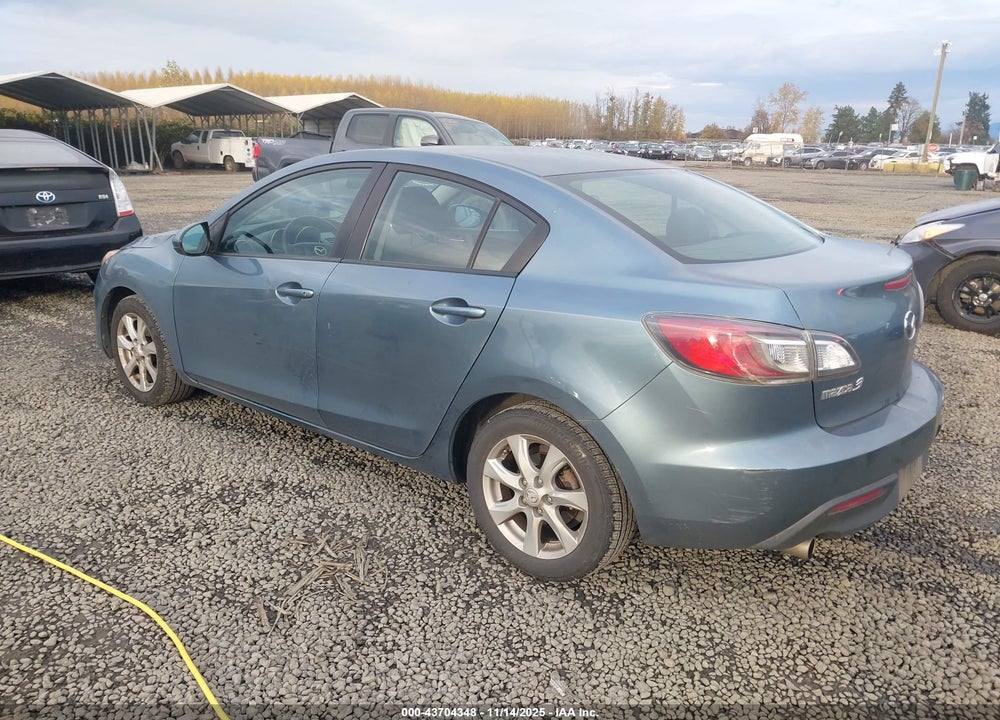 2011 MAZDA 3 VIN: JM1BL1VG0B1445475