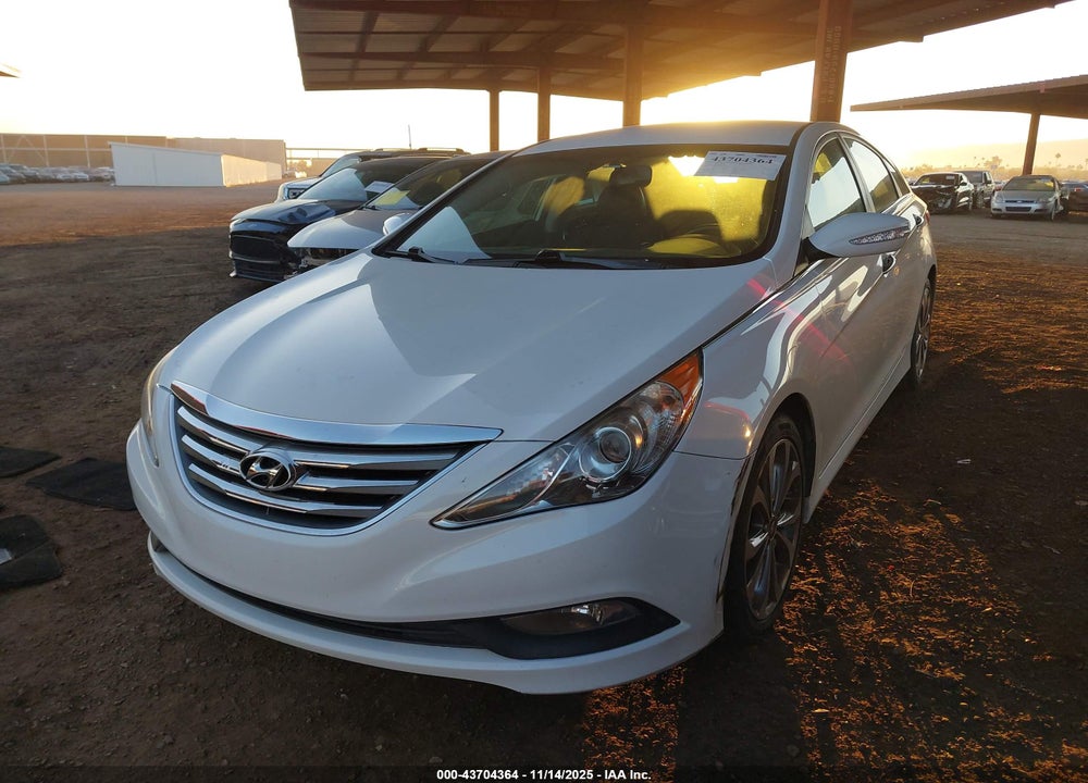 2014 HYUNDAI SONATA SE VIN: 5NPEC4AC2EH886118