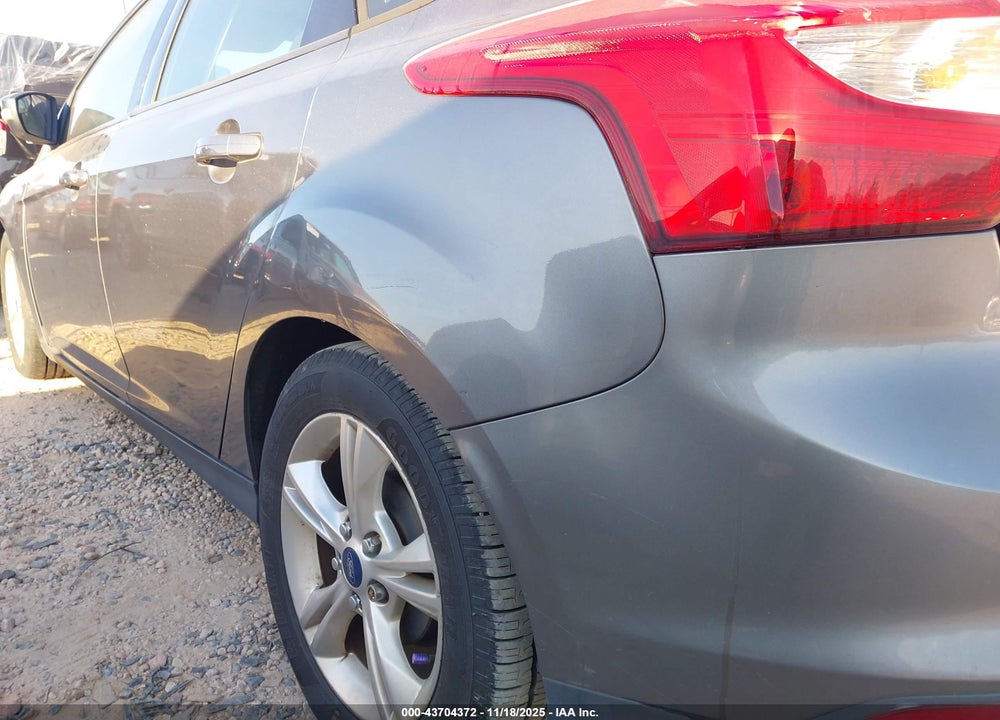 2014 FORD FOCUS SE VIN: 1FADP3K24EL396197