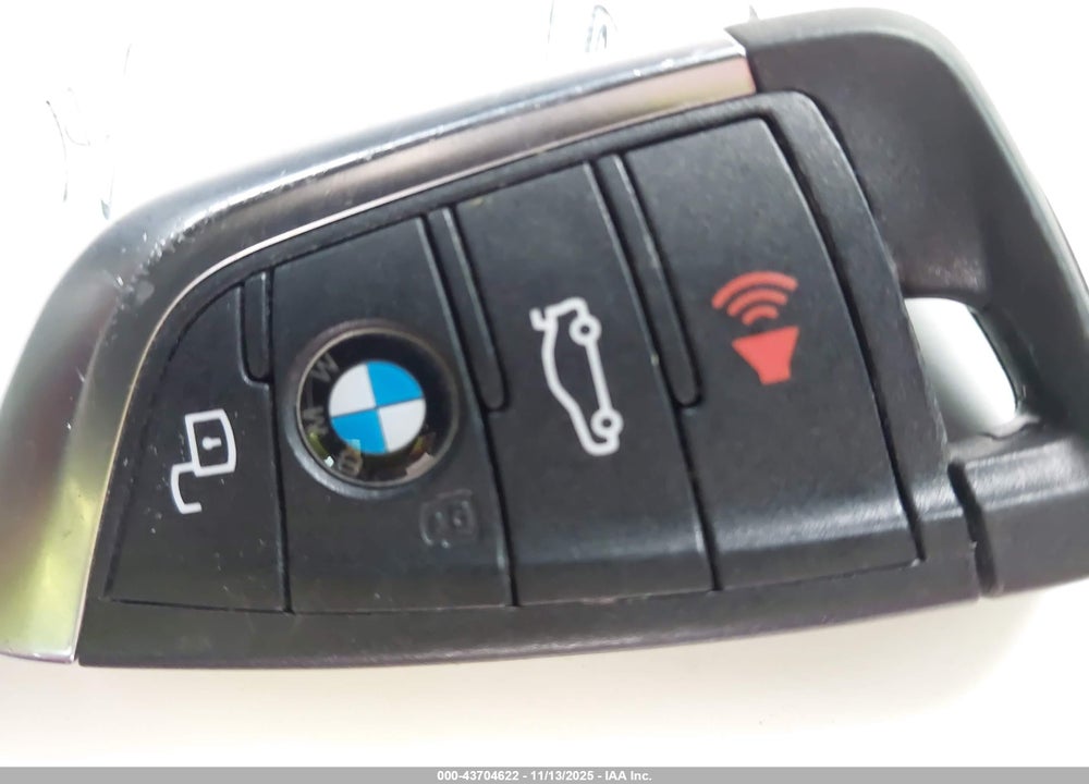 2025 BMW M240 I VIN: 3MW43CM03S8E94848