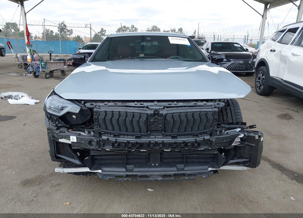 2025 BMW M240 I VIN: 3MW43CM03S8E94848