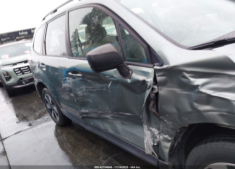 2018 SUBARU FORESTER 2.5I VIN: JF2SJABC2JH412931
