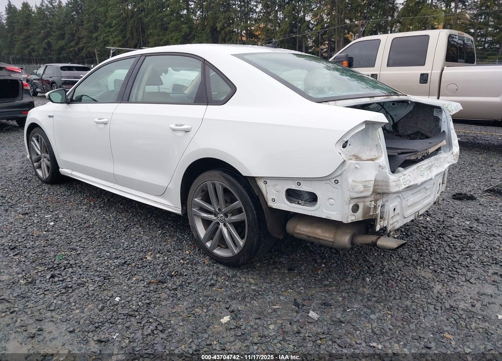 2018 VOLKSWAGEN PASSAT 2.0T R-LINE/2.0T S VIN: 1VWAA7A33JC043909