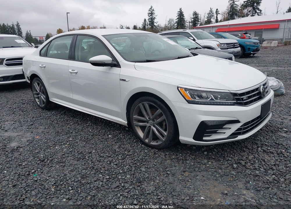 2018 VOLKSWAGEN PASSAT 2.0T R-LINE/2.0T S VIN: 1VWAA7A33JC043909