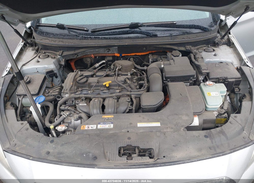 2017 HYUNDAI SONATA HYBRID SE VIN: KMHE24L13HA048508
