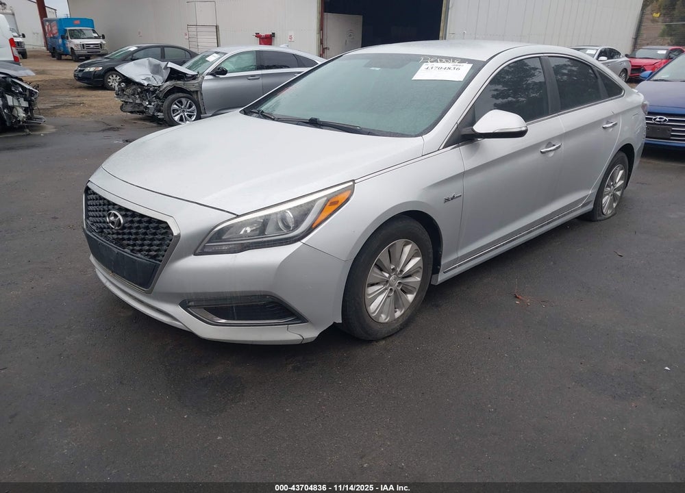 2017 HYUNDAI SONATA HYBRID SE VIN: KMHE24L13HA048508