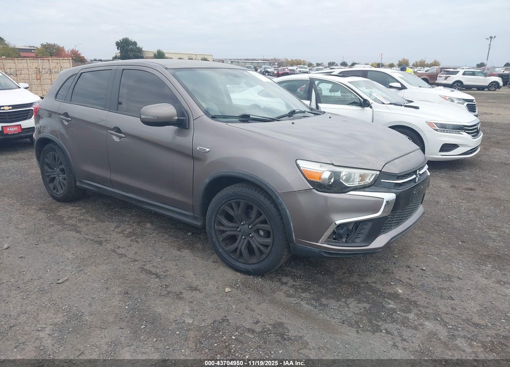 2018 MITSUBISHI OUTLANDER SPORT 2.0 ES/2.0 LE VIN: JA4AP3AU1JU018904