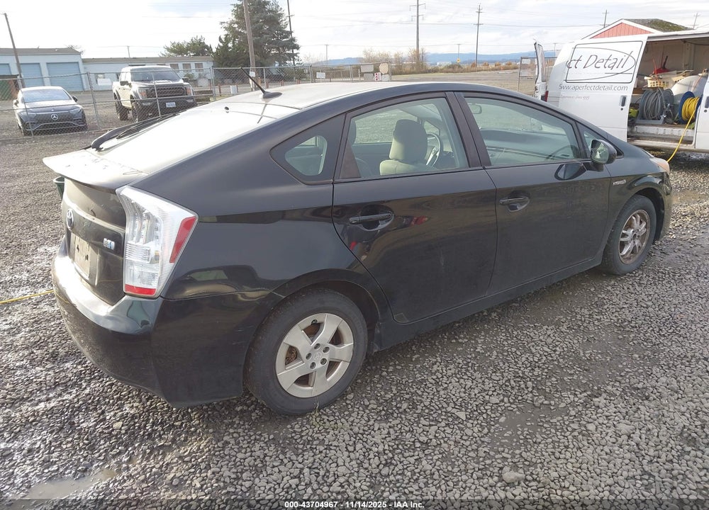 2010 TOYOTA PRIUS III VIN: JTDKN3DU3A5228832