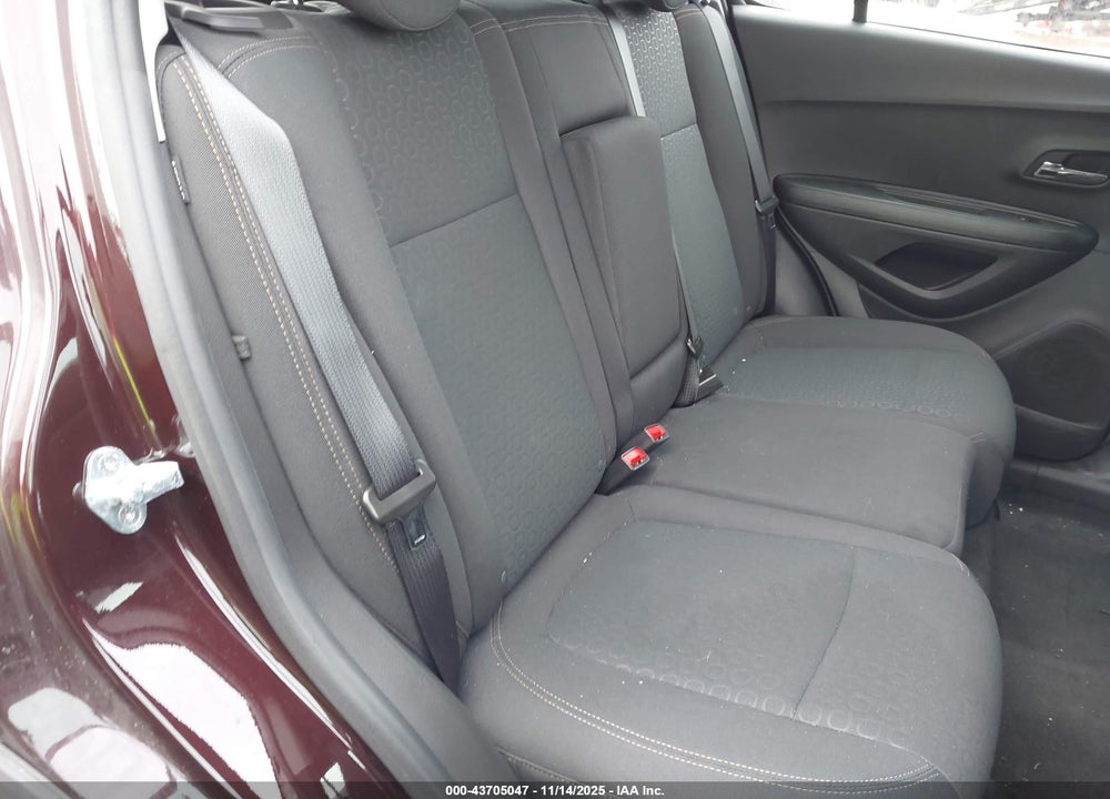 2021 CHEVROLET TRAX AWD LS VIN: KL7CJNSBXMB346439