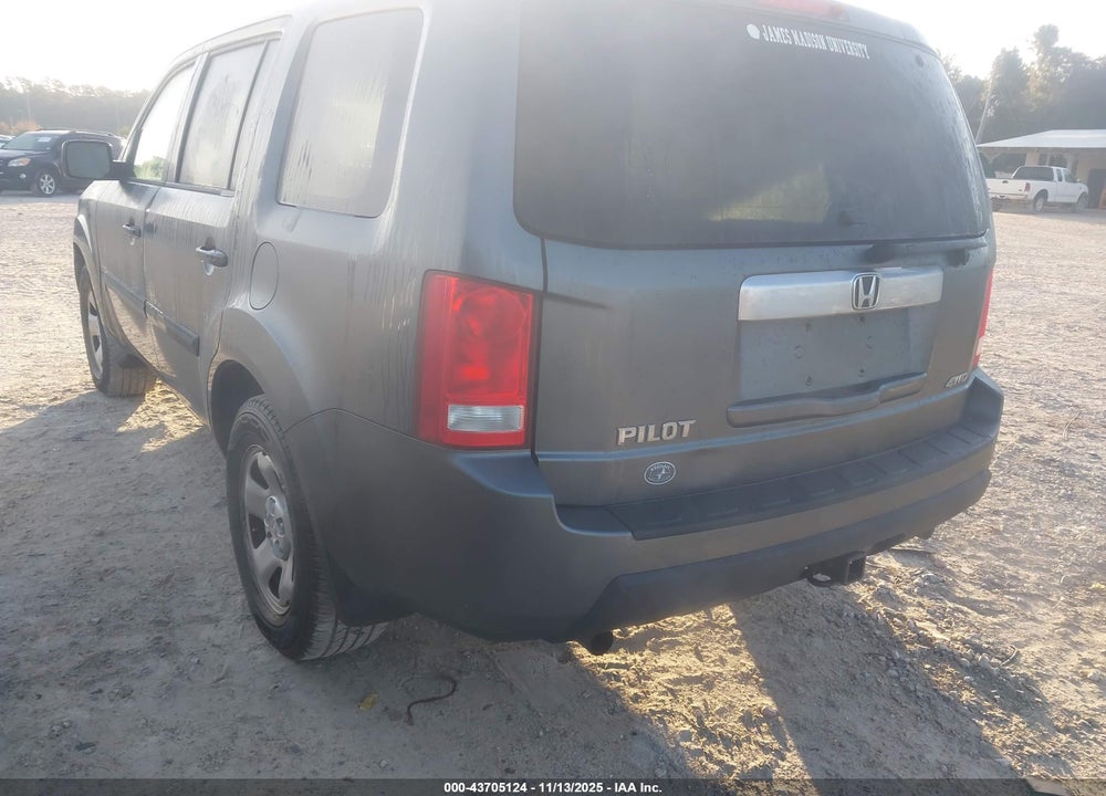 2010 HONDA PILOT LX VIN: 5FNYF4H2XAB023836