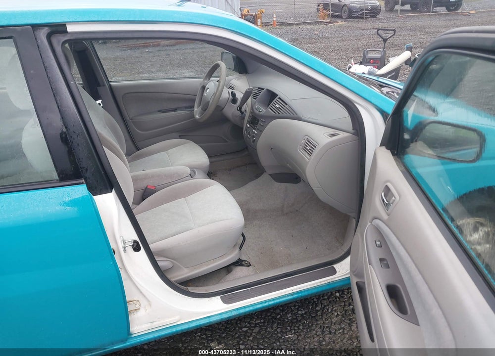 2002 TOYOTA PRIUS VIN: JT2BK12U820048236