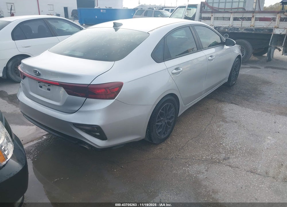 2019 KIA FORTE LXS VIN: 3KPF24AD1KE135267