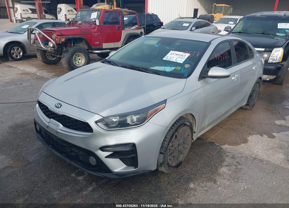 2019 KIA FORTE LXS VIN: 3KPF24AD1KE135267