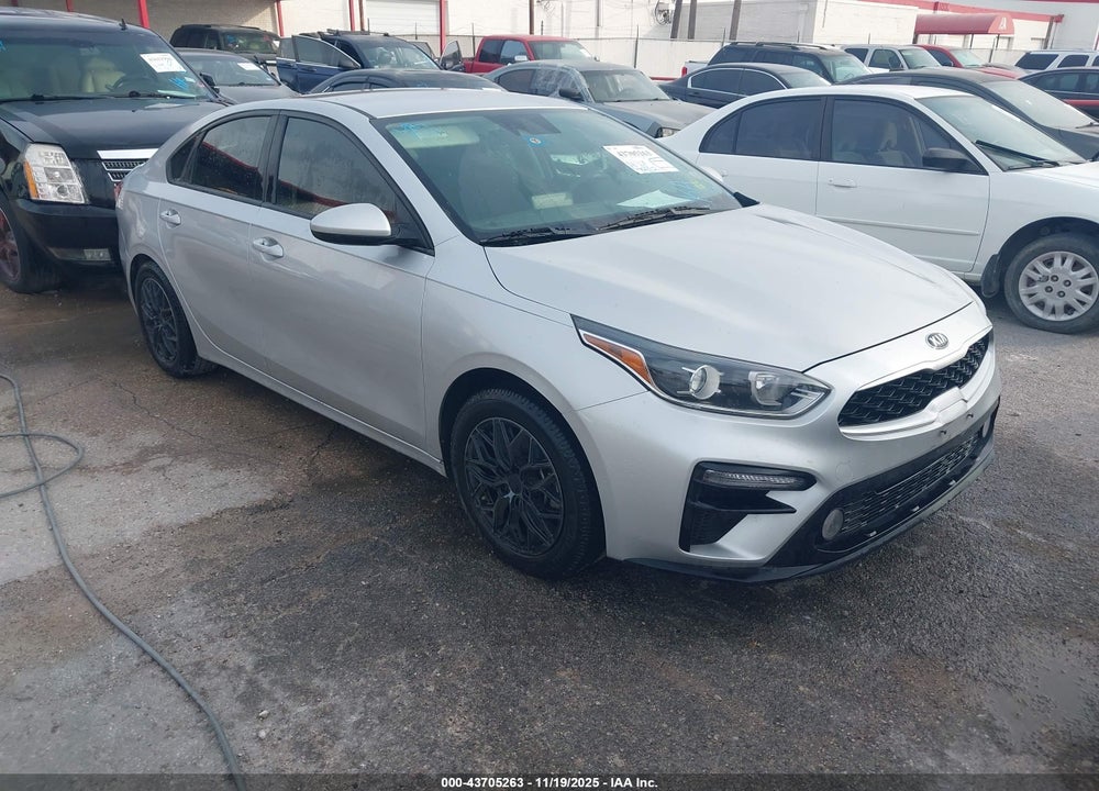 2019 KIA FORTE LXS VIN: 3KPF24AD1KE135267