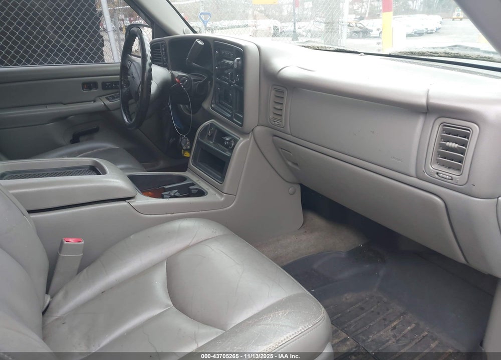 2005 GMC SIERRA 1500 SLT VIN: 2GTEK13T151401189