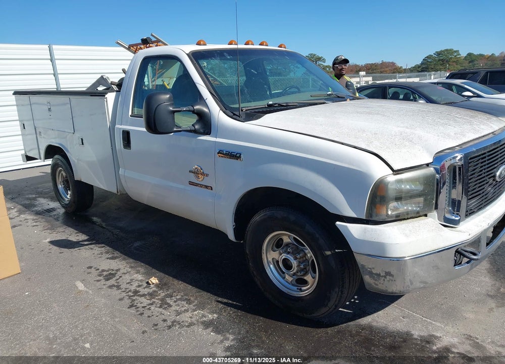 2000 FORD F-350 CHASSIS LARIAT/XL/XLT VIN: 1FDSF34F2YEC92655