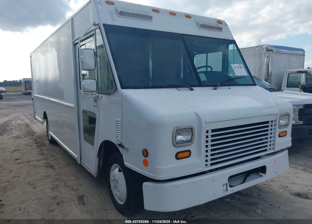 2009 FREIGHTLINER CHASSIS M LINE WALK-IN VAN VIN: 4UZAANDU89CAM6052