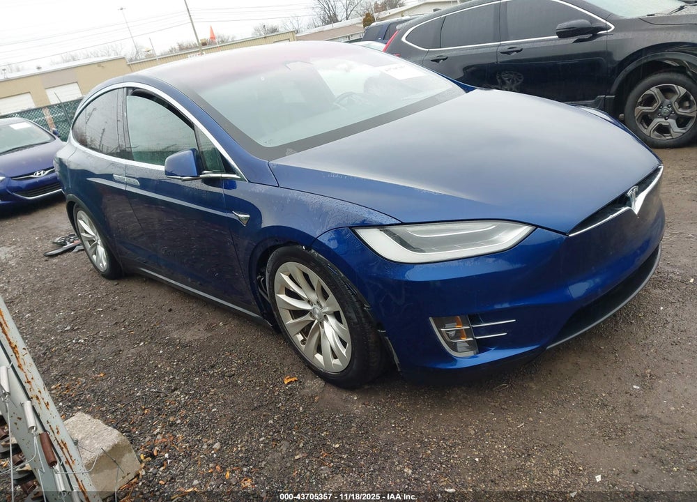 2018 TESLA MODEL X 100D/75D/P100D VIN: 5YJXCAE2XJF091433