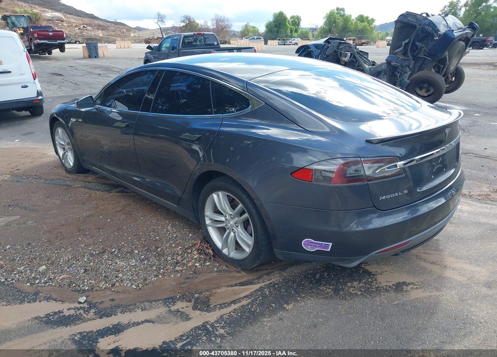 2015 TESLA MODEL S 60/70/85 VIN: 5YJSA1E15FF105348