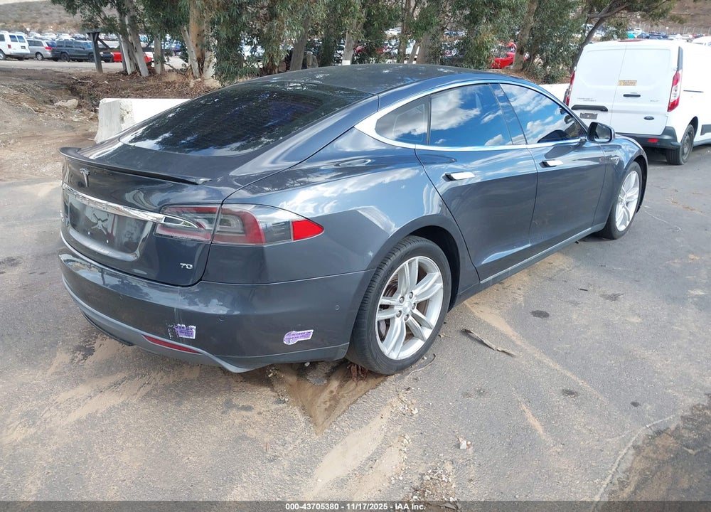 2015 TESLA MODEL S 60/70/85 VIN: 5YJSA1E15FF105348