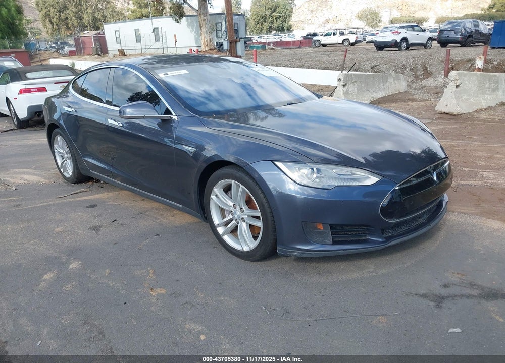2015 TESLA MODEL S 60/70/85 VIN: 5YJSA1E15FF105348