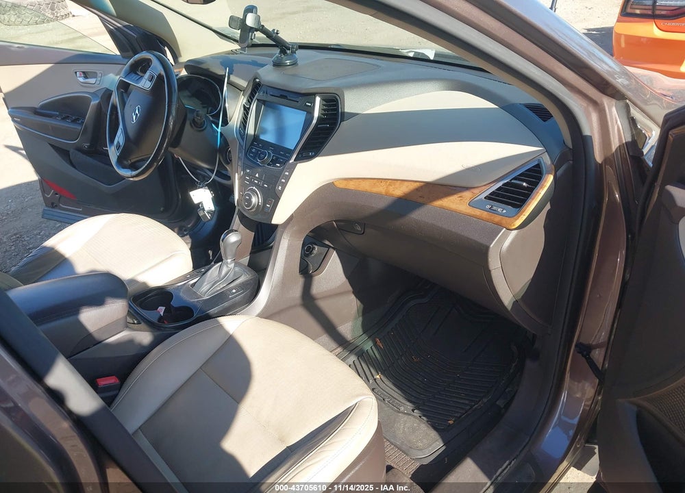 2014 HYUNDAI SANTA FE LIMITED VIN: KM8SRDHF5EU062388