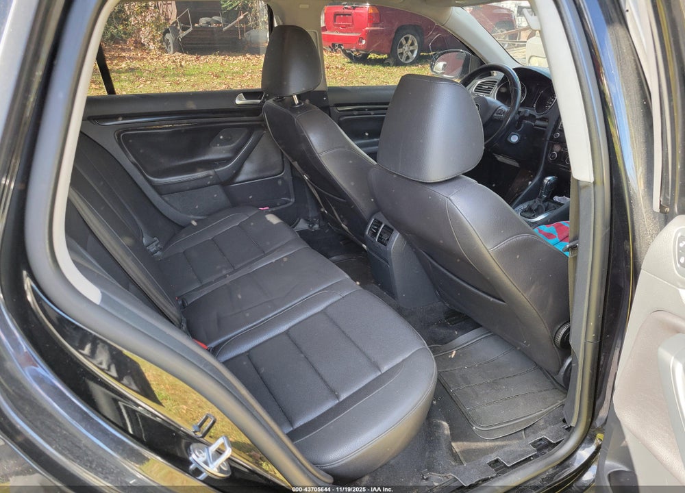 2013 VOLKSWAGEN JETTA SPORTWAGEN 2.0L TDI VIN: 3VWPL7AJ6DM616596