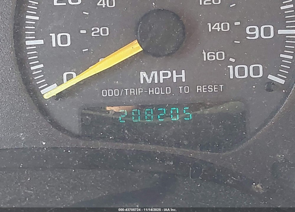 1999 CHEVROLET BLAZER LS VIN: 1GNDT13W8X2109214