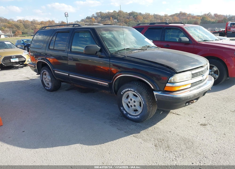 1999 CHEVROLET BLAZER LS VIN: 1GNDT13W8X2109214