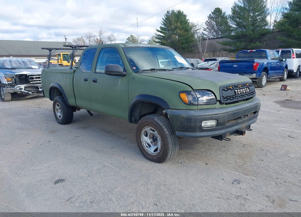 2002 TOYOTA TUNDRA SR5 V8 VIN: 5TBBT441X2S329470