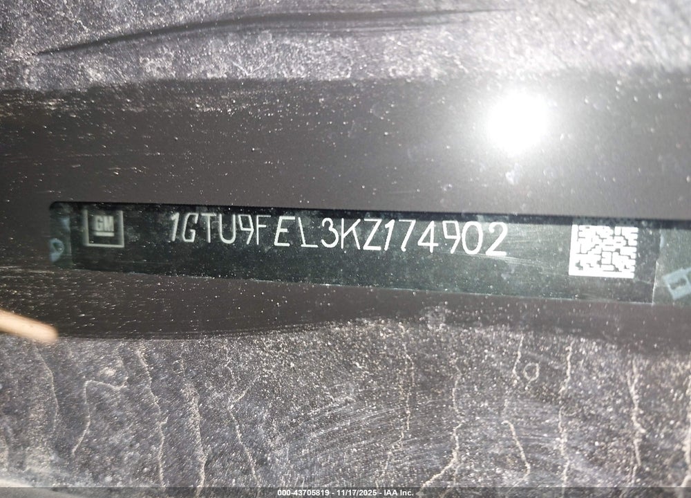 2019 GMC SIERRA 1500 DENALI VIN: 1GTU9FEL3KZ174902