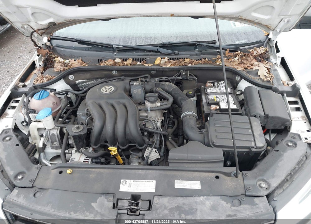 2015 VOLKSWAGEN JETTA 2.0L S VIN: 3VW2K7AJ5FM310862