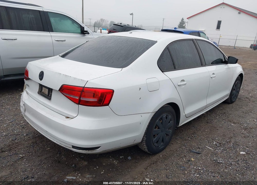 2015 VOLKSWAGEN JETTA 2.0L S VIN: 3VW2K7AJ5FM310862
